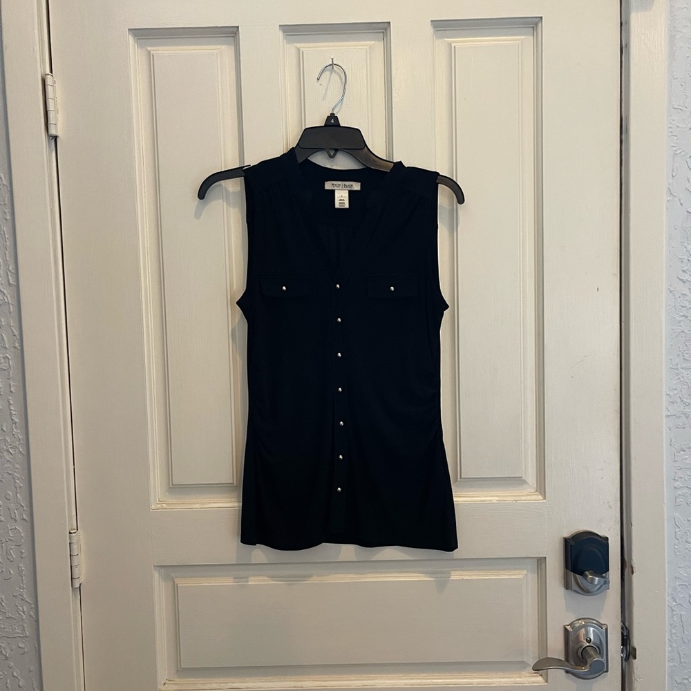 Black Sleeveless Blouse